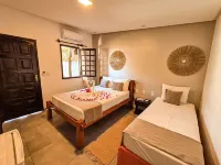 Pousada Dos Coqueiros Отели в г. Порту-де-Галиньяс