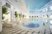 Lebada Luxury Resort & Spa Hotel a Crisan