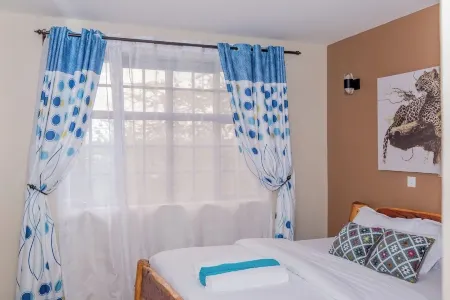 Lux Suites Enkarsis Bungalow Kisaju