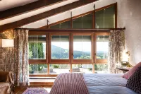 Masia Can Pou Hotel a 