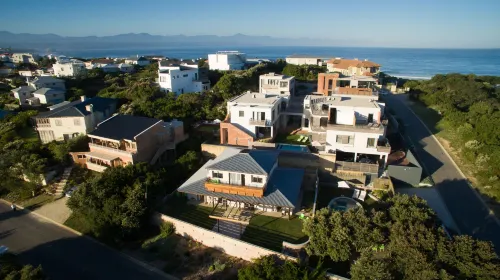 Christiana Lodge Hotels in Plettenberg Bay