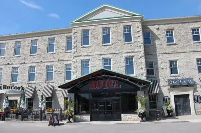 Stone Mill Inn Hotel berhampiran The Bleu Turtle