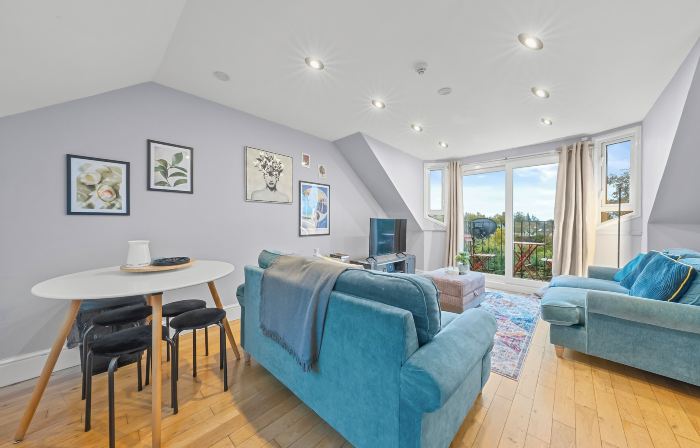 Charming Village Escape near Loch Lomond
