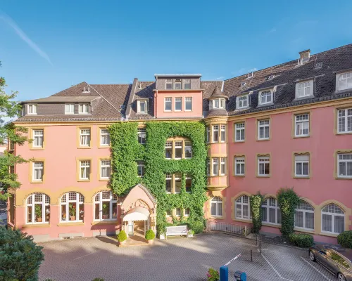 Hotel Oranien Wiesbaden Отели рядом с достопримечательностью «Вестенд»