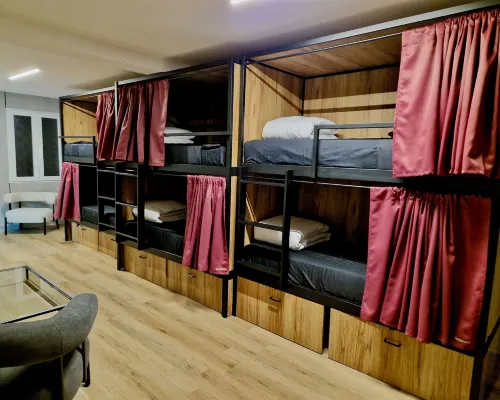 Velvet Hostel Business Hotels near Concha Espina Metro Station