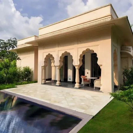 The Oberoi Rajgarh Palace