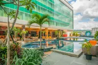 Claro Kendari - Swimmingpools