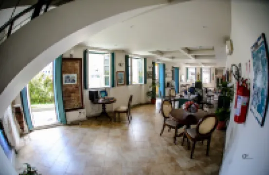 波薩達達曼格拉酒店