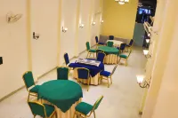 Narrow Gauge Hotel - breakfast