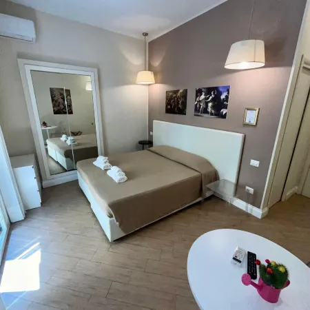de Ribera rooms in Naples Отели рядом с достопримечательностью «Ла Нунзиателла»