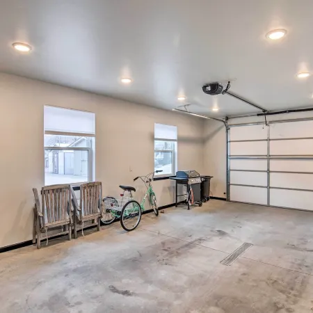 Contemporary-Boho Loft in Downtown Livingston!