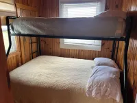 Perfect Cozy Cottage on the shores of Lake Champlain Hotels in North Hero