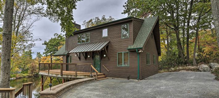 Waterfront Highland Lake Home w/ Deck+Private Dock Hotels in Vernon