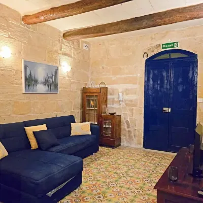 Traditional Maltese 2BR - Near Valletta Hotels near The Valletta Waterfront