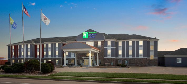 Holiday Inn Express & Suites BLOOMINGTON - NORMAL by IHG Hotels in McLean County