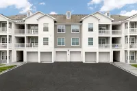 Landing Furnished Apartments Near Unf - Condos