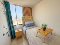 Ocean View Apartment with Pool (1206) - balcón