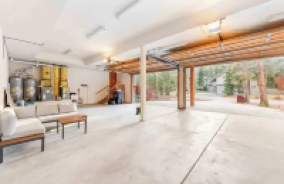 Fully Remodeled Tahoe Retreat with Game Room and Hot Tub