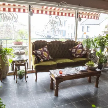 The Apartment - Öbbuhús