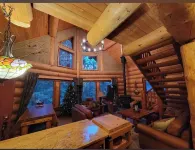 Creek side log cabin in the woods -dog friendly - Hytter