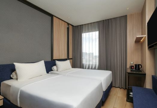 수라바야 호텔 위치