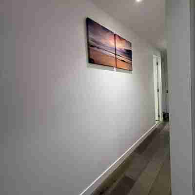 Cosy 2 bedroom apartment with pool, gym and sauna Others