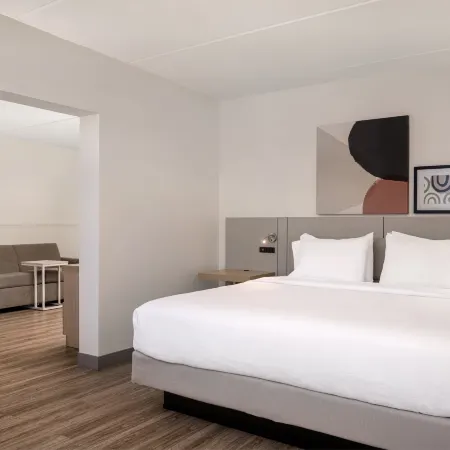 Spark by Hilton Fishkill Отели в г. Фишкилл