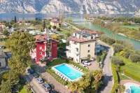 Bike & Wind Hotel Villa Maria - piscina