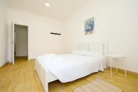 R 05 - Bedroom 5 in Casa do Moinho Guesthouse - Guest houses