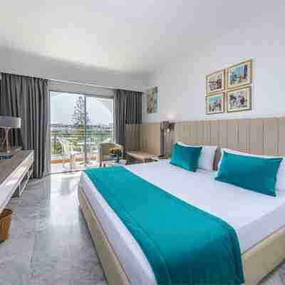 Marhaba Beach Rooms