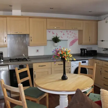 London - 2 Bed Flat - Sleeps 4 - Parking - Wifi Отели рядом с достопримечательностью «Тоттенхэм»