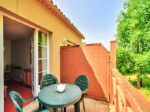 Apartment in Monflanquin by the Lake