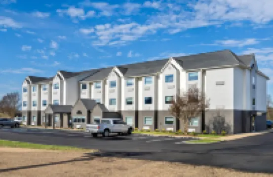 Days Inn & Suites by Wyndham Brandon Amphitheater Отели в г. Рэнкин