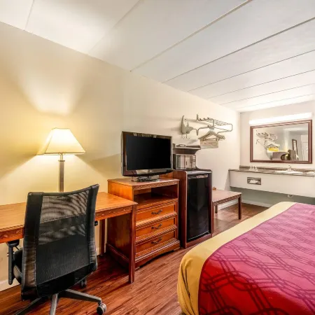 Econo Lodge Franklin