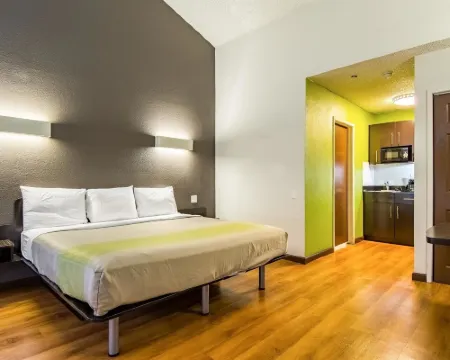 Studio 6 Cypress, CA Hotels in Cypress