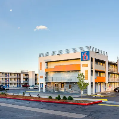 โมเทล 6 เดนเวอร์ โคโลราโด – ดาวน์ทาวน์ โรงแรมใกล้The Berkeley District