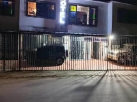 Hotel Casa Jairo 內瓦貝尼托薩拉斯機場附近的飯店