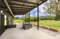 Hidden Gem, Unique Rural barn on acreage yet 5 minutes to beautiful Valla Beach