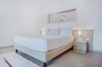 Hotel with swimming pool in Bari Sardo