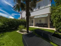 Apartment Villa Zdenka - Homestays