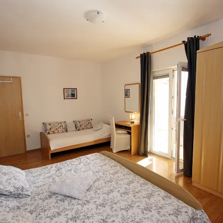 Apartments Mara