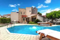 Villa Jelena Vir Near Beach - Pools