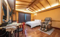 Gimpo Petite Hotel