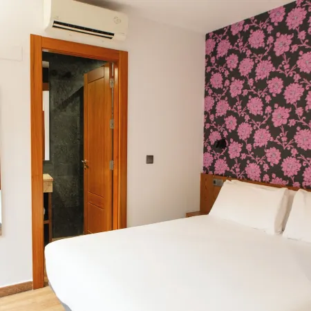 León Center Rooms