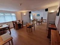 Cottage Court Hotel