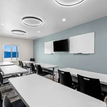 Everhome Suites Brownsville