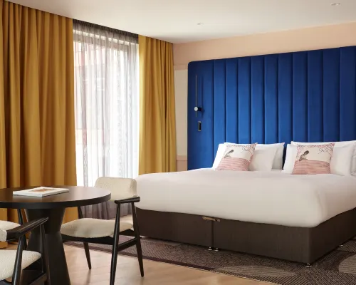 โรงแรม อินดิโก กลอสเตอร์ เดอะ ฟอรัม บาย IHG โรงแรมในกลอสเตอร์