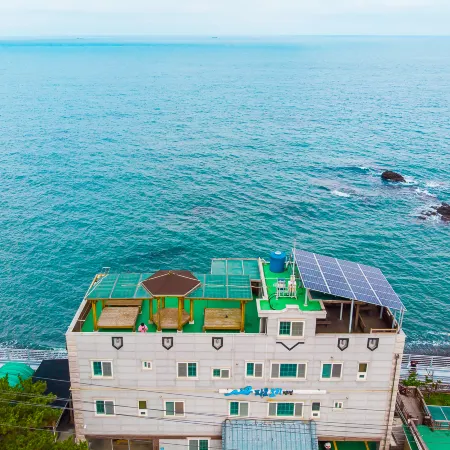 Ulsan Padosori Pension Отели рядом с достопримечательностью «Каменная балка Юпо»