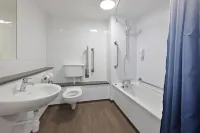 Travelodge Bedford Hotel - Pet friendly