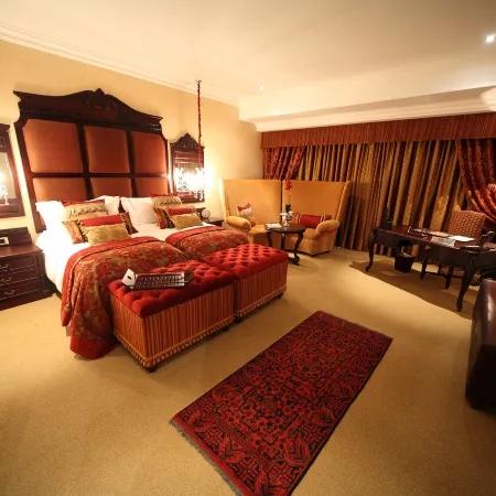 Fusion Boutique Hotel